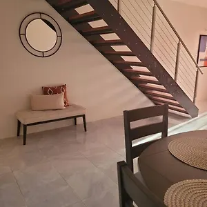 tranquil-2-bedroom-townhouse-in-discovery-bay.comcaribbean.com/